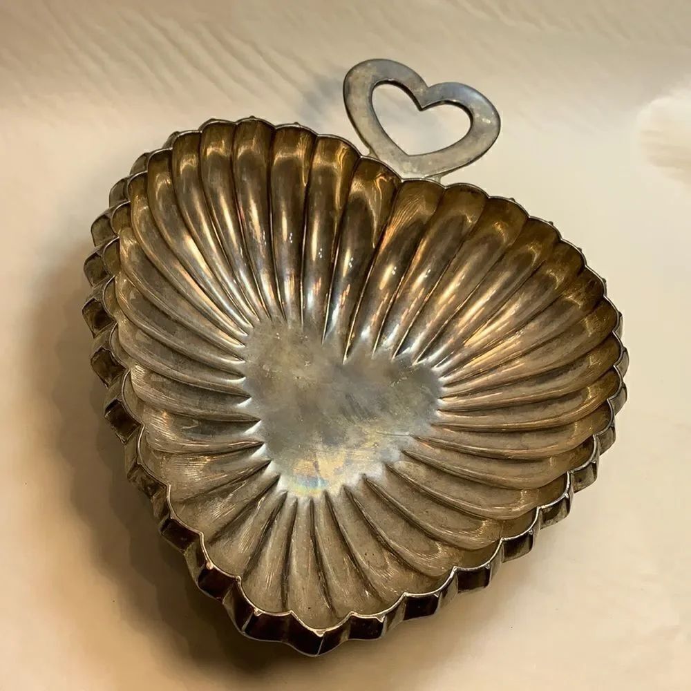 Godinger Silver Plated Heavy Heart Dish Classic Weight 15.5 Ounces
